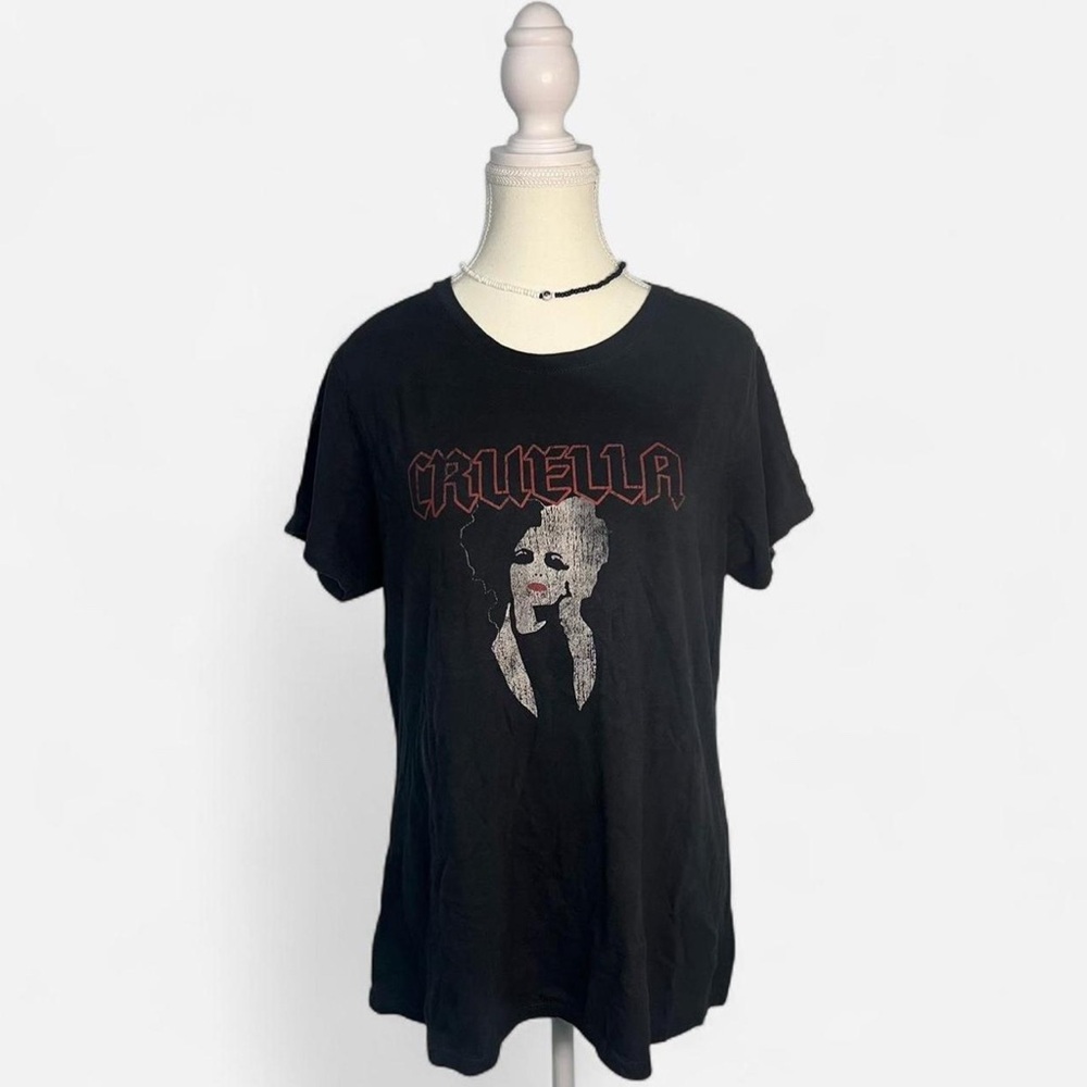 Cruella Graphic black‎ t-shirt XL